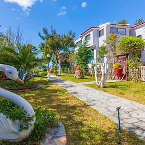 Πανσιόν Galazia Akti Seaside, Νικήτη